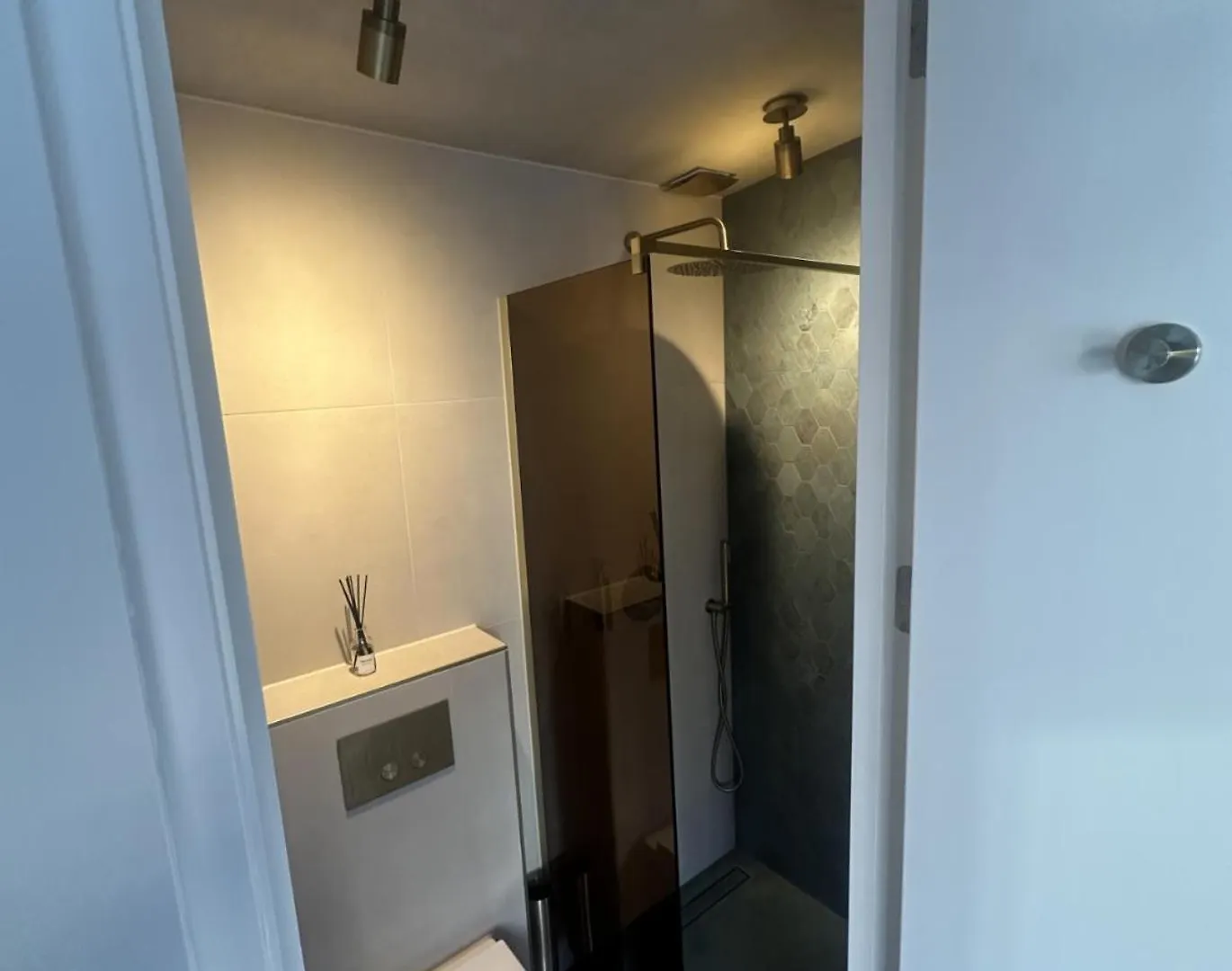 Houseboat Bnb The Floating Nest Amsterdam